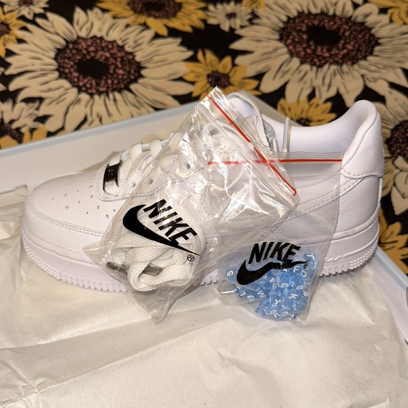 Brand New Nike AirForce 1 x Drake “Love You Forever” Size 5M/6.5W - Picture 4 of 8